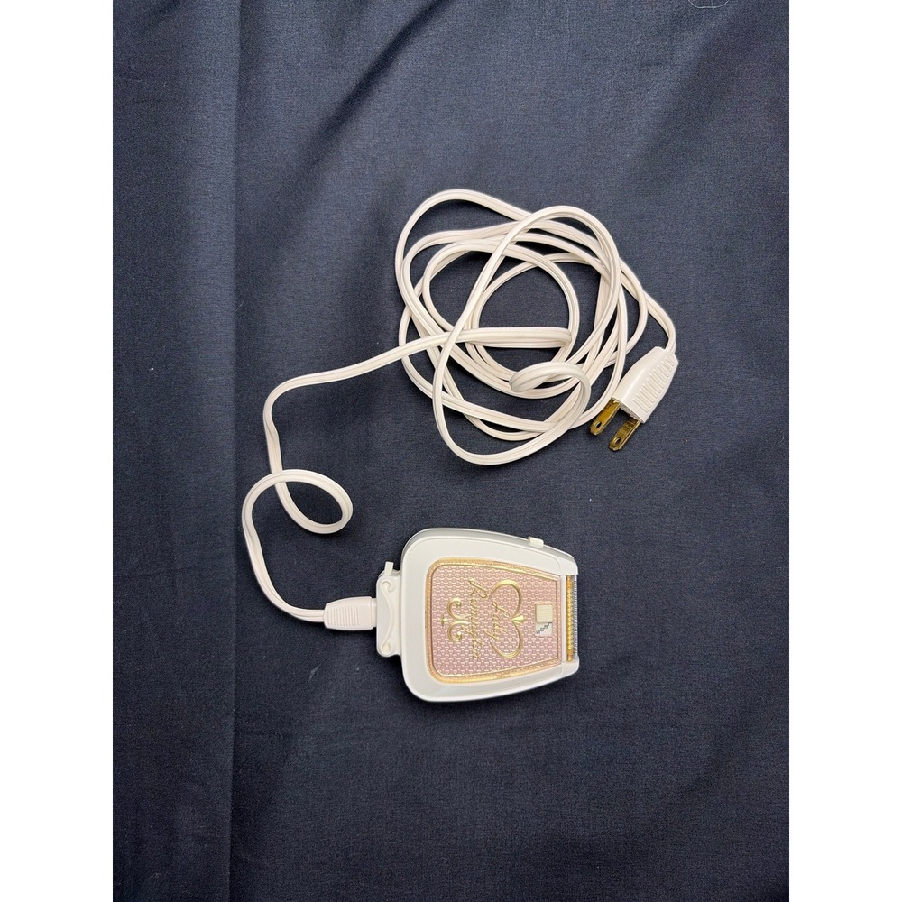 Vintage Lady Remington Electric Shaver Model BL Pink Gold Corded Razor with Case - Picture 2 of 6